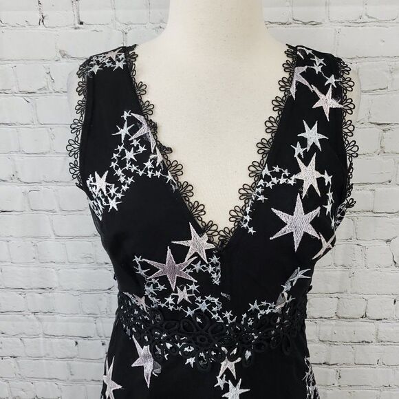 FOXIEDOX Astra Embroidered Trumpet Gown S NWT Black Silver Stars - Picture 4 of 7